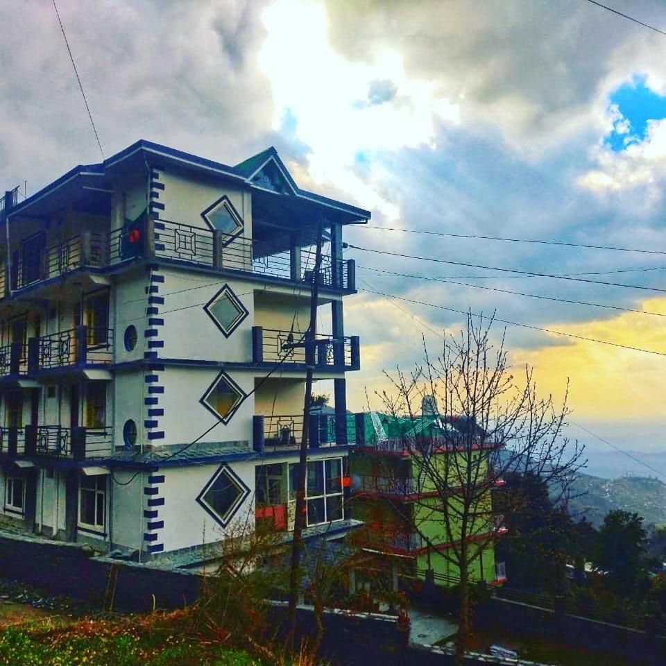 Oasis Guest House Bhagsu D'Shala Dharamshala Exteriör bild
